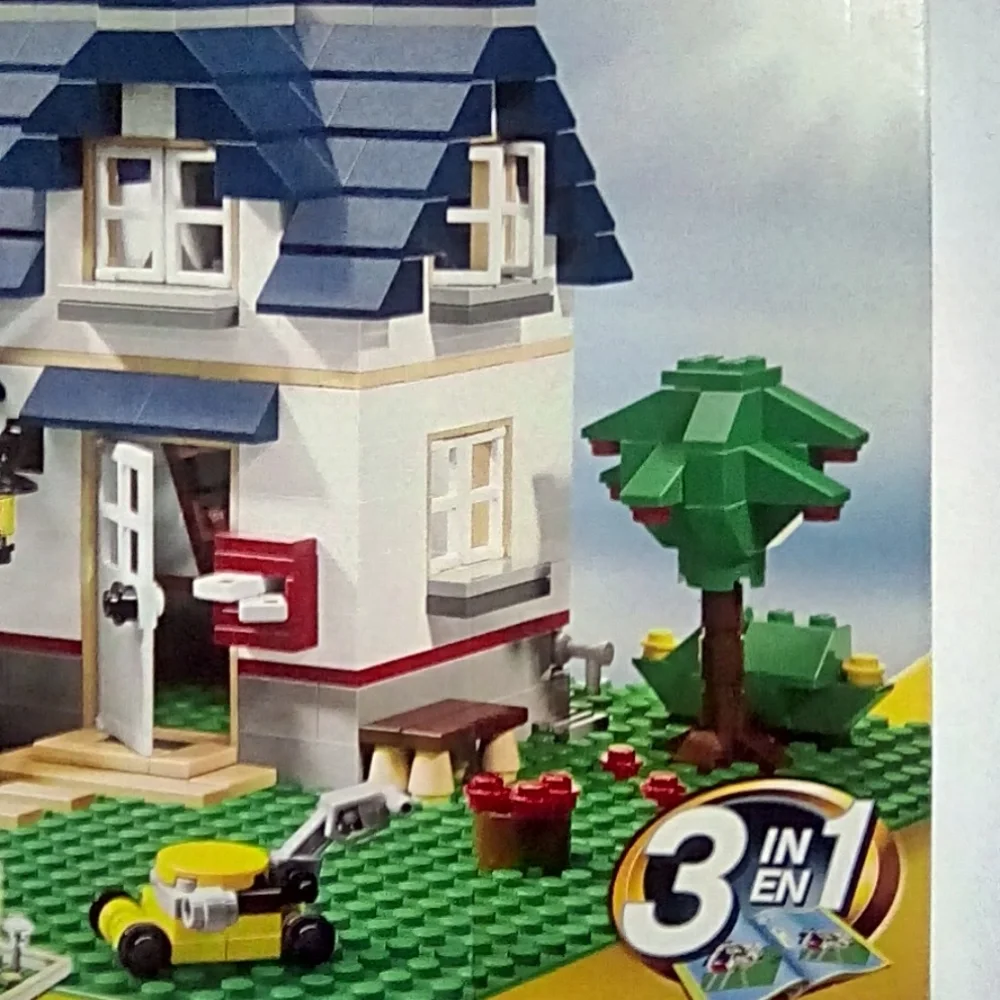 NIB Lego Creator 5891 Apple Tree House